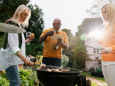 medium-shot-friends-with-delicious-food (1)
