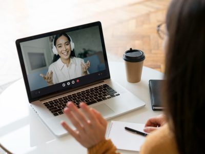 woman-having-business-meeting-online (1)